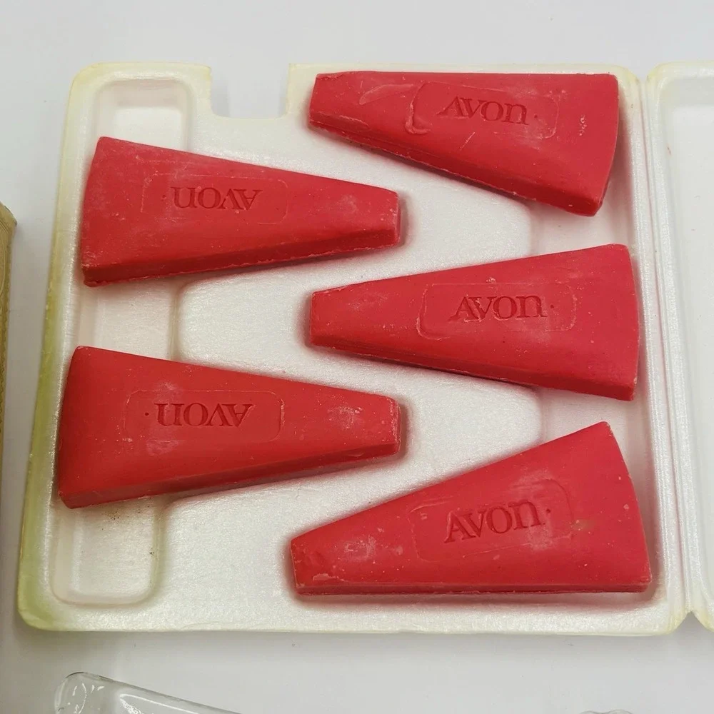 1970's Avon Hostess Fancy Soap‎ Set NIB Fan-Shaped Glass Dish 5 Pink Soaps Retro